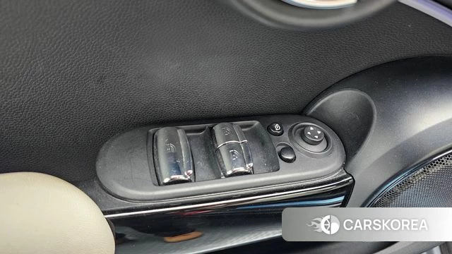 Mini Cooper S Convertible id 4834980 из Кореи 21