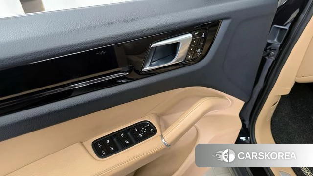 Porsche Cayenne (PO536) id 4310768 из Кореи 21