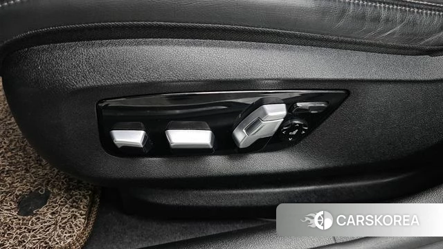 BMW 5 Series (G30) id 4397830 из Кореи 21