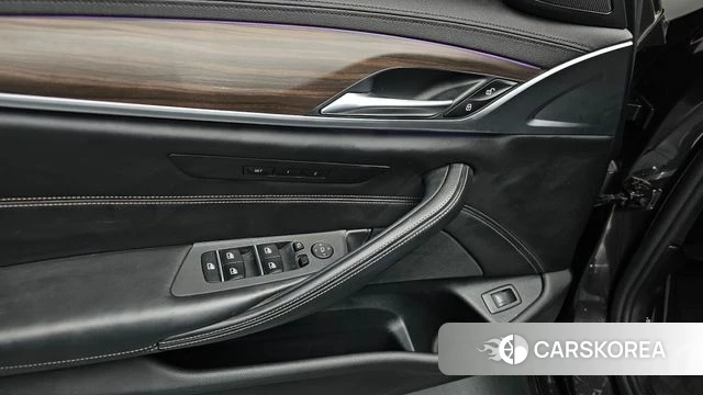 BMW 5 Series (G30) id 4305141 из Кореи 21