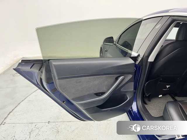 Tesla Model 3 id 4253292 из Китая 21