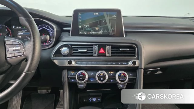 Genesis G70 id 4294900 из Кореи 21