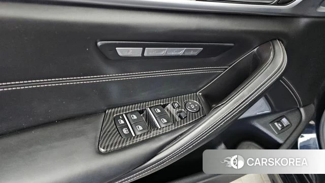 BMW 5 Series (G30) id 4285302 из Кореи 21