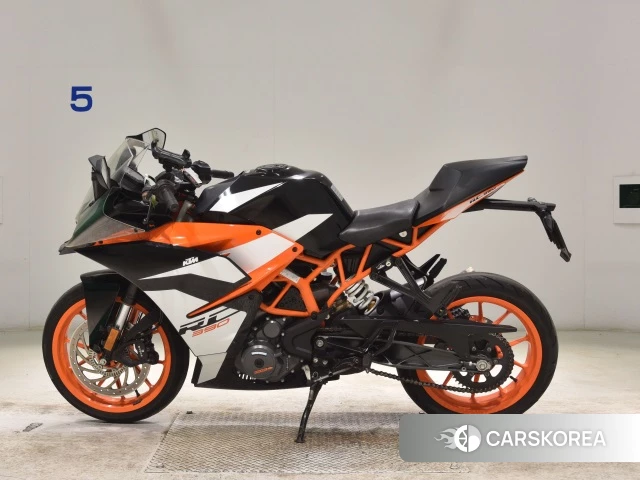 KTM RC 390 id 3939638 из Японии 21