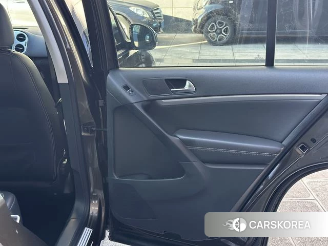 Volkswagen Tiguan id 3889127 из Китая 21