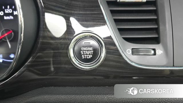 Kia The New Carnival id 4232607 из Кореи 21