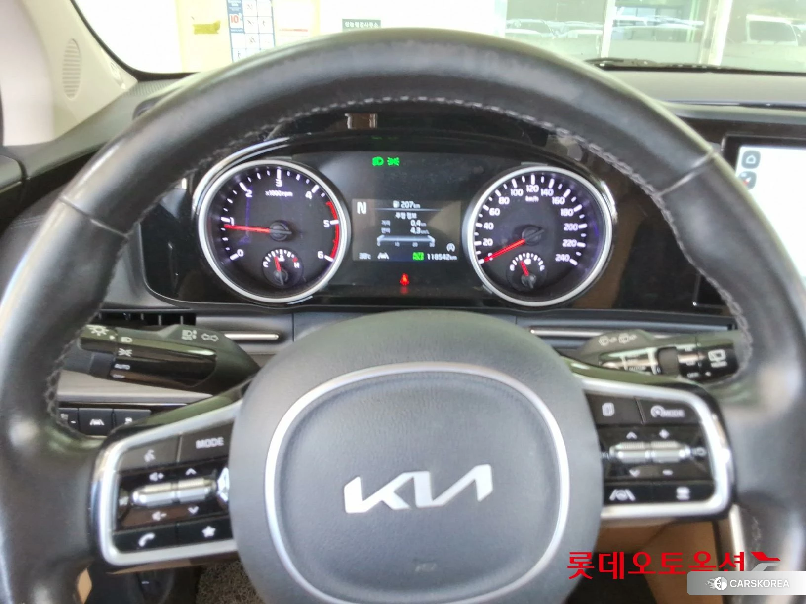 Kia Carnival id 4679348 из Кореи 21