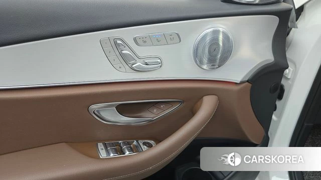 Mercedes-Benz E-Class W213 id 4519350 из Кореи 21