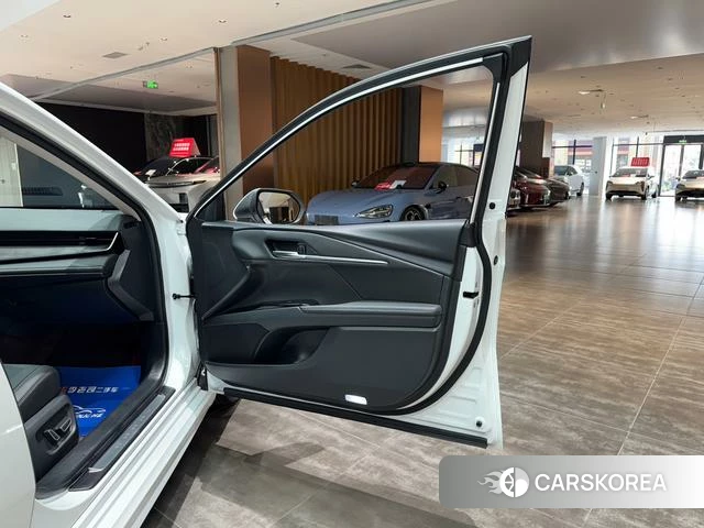 Toyota Camry id 4365868 из Китая 21