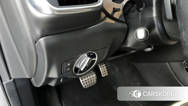 Infiniti Q30 id 4310778 из Кореи 21