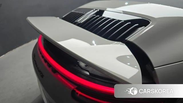 Porsche 911(992) id 4281001 из Кореи 21