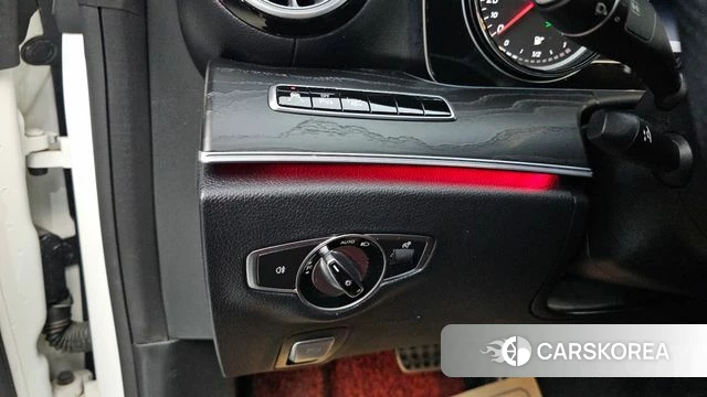 Mercedes-Benz E-Class W213 id 4245950 из Кореи 21