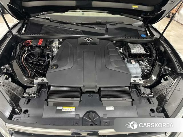 Volkswagen Touareg id 4394047 из Китая 21