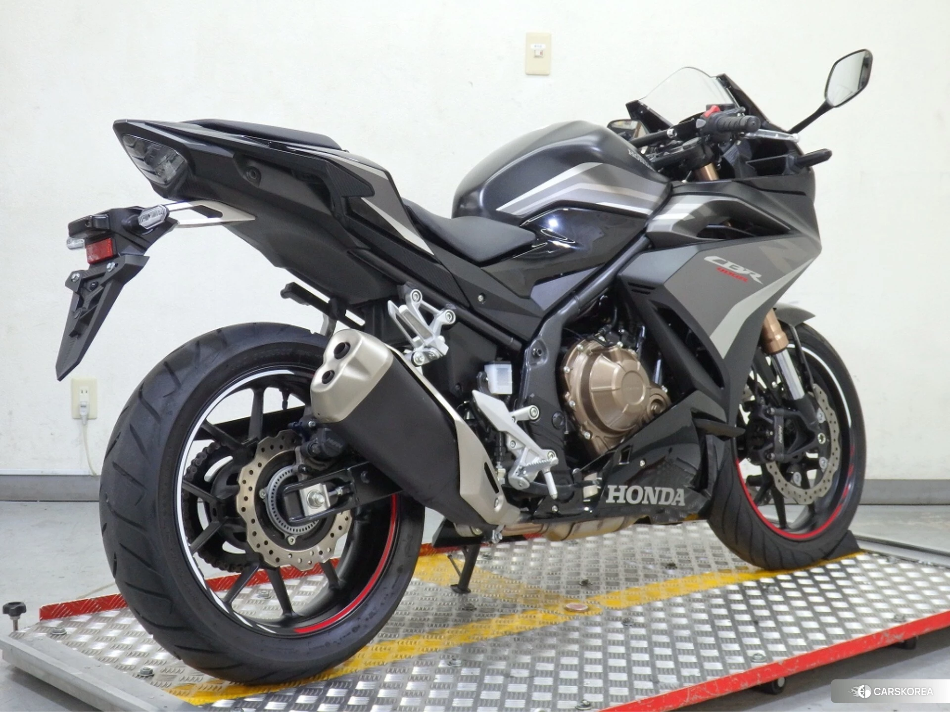 Honda CBR400R ABS id 4184262 из Японии 21