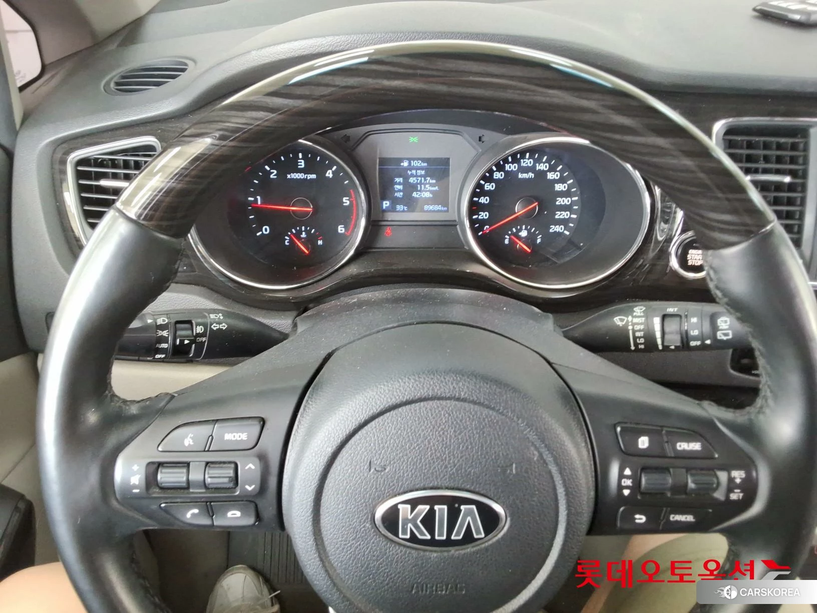 Kia Carnival id 4347383 из Кореи 21