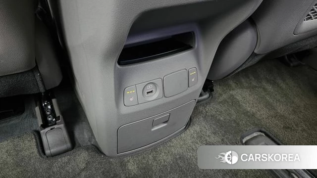Kia The New Carnival id 4430236 из Кореи 21