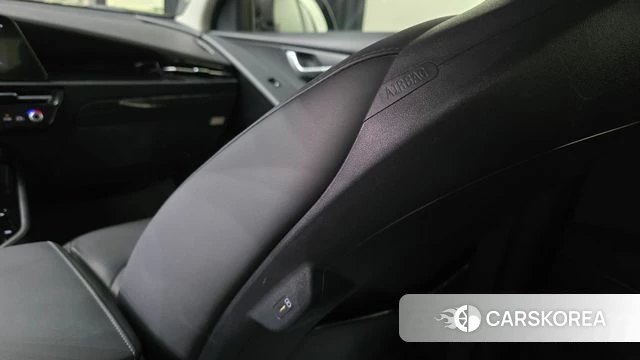 Kia Di Ol Nu Niro id 4783566 из Кореи 21