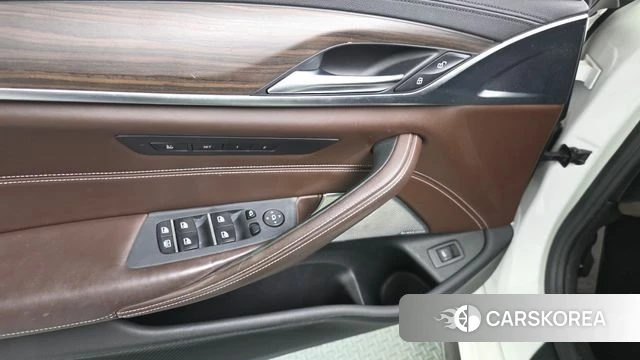 BMW 5 Series (G30) id 4703644 из Кореи 21