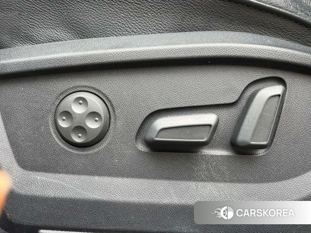 Audi Q2L id 4261206 из Китая 21