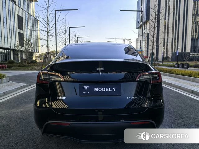 Tesla Model Y id 4205777 из Китая 21