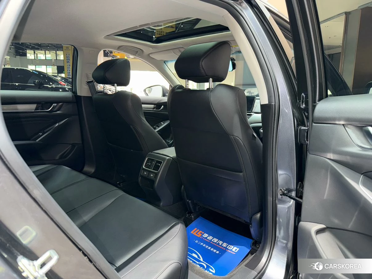 Honda Accord id 4420368 из Китая 21
