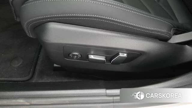 BMW 5 Series (G60) id 4743715 из Кореи 21