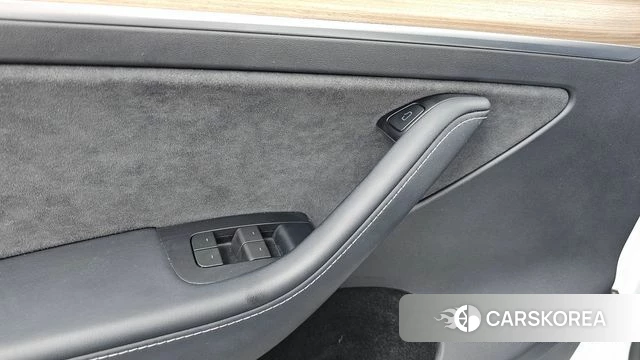 Tesla Model Y id 4571789 из Кореи 21