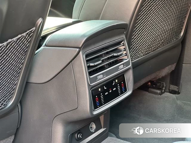 Audi Q7 id 4258862 из Китая 21