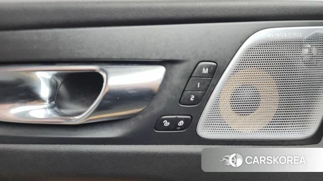 Volvo XC60 second Generation id 4197058 из Кореи 21