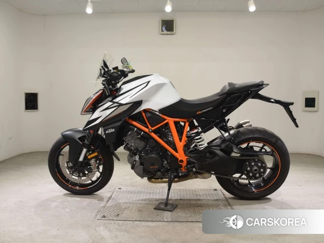 KTM 1290 SUPER DUKE R id 3939654 из Японии 21