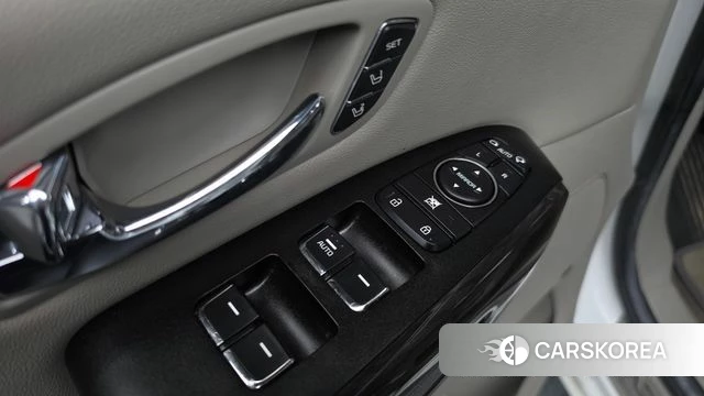 Kia All New Carnival id 4652423 из Кореи 21