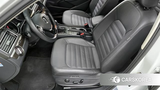 Volkswagen The New Passat id 4345595 из Кореи 21