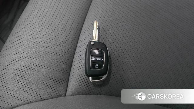 Hyundai The New Grand Starex id 4647661 из Кореи 21
