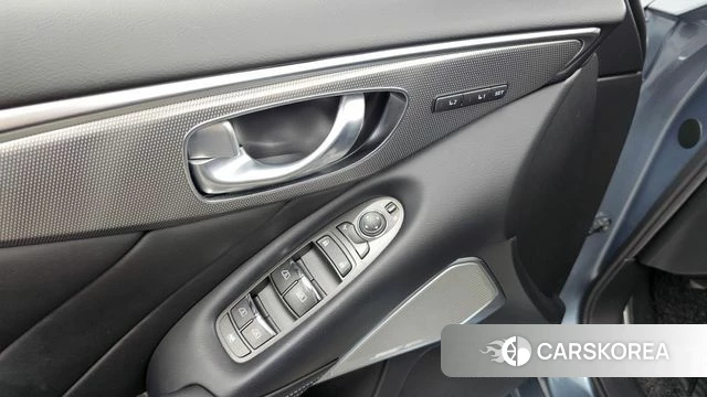 Infiniti Q50 id 4620673 из Кореи 21