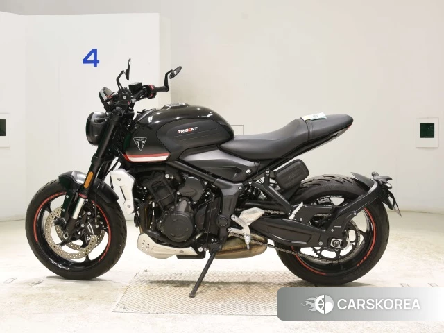Triumph TRIDENT 660 id 3946637 из Японии 21