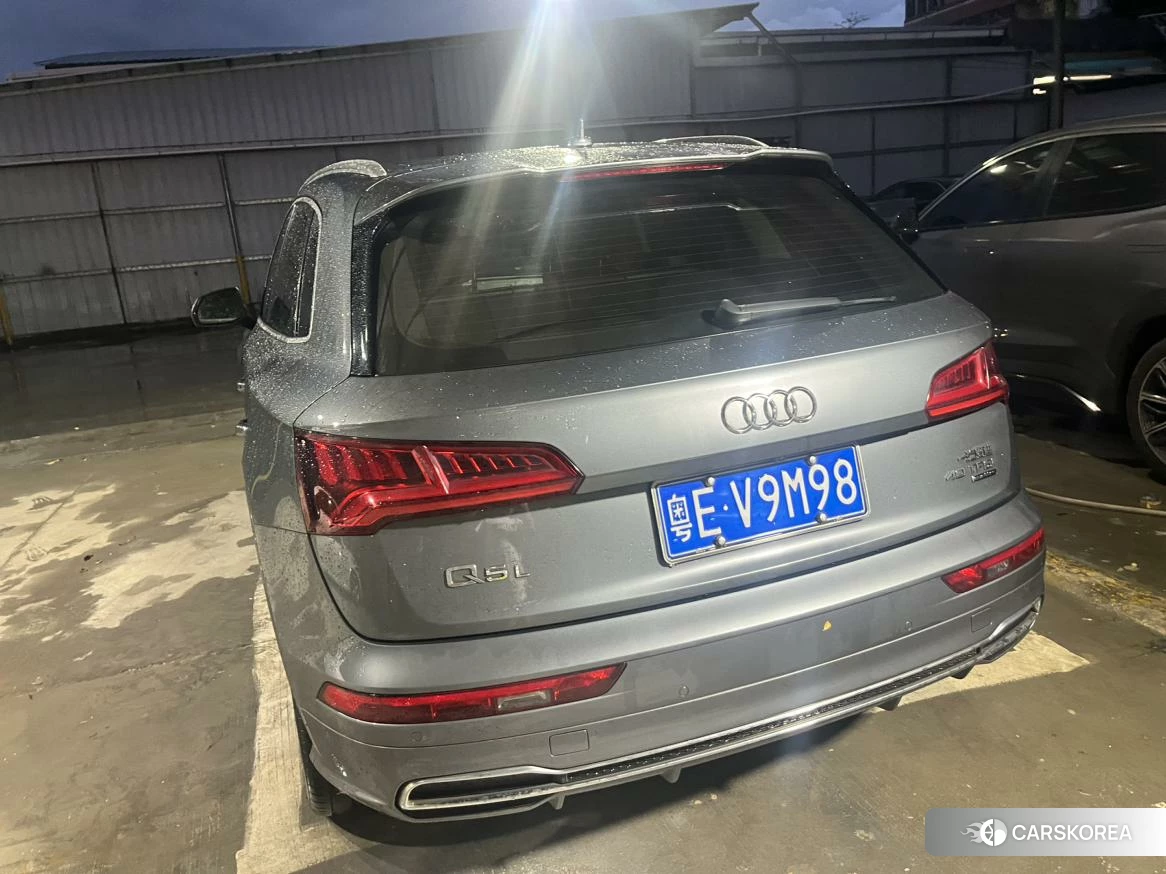 Audi Q5L id 4479350 из Китая 21