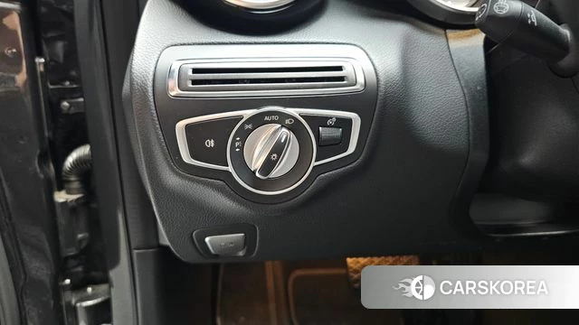 Mercedes-Benz C-Class W205 id 4402909 из Кореи 21