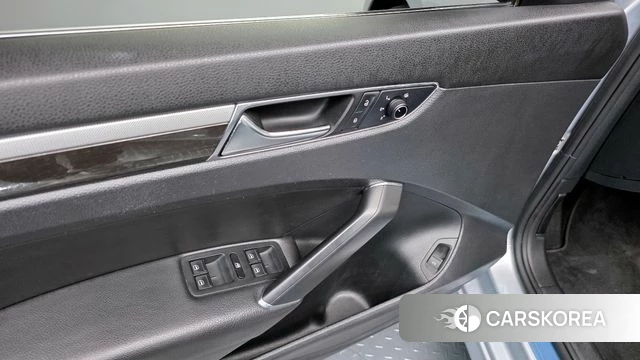 Volkswagen The New Passat id 4285953 из Кореи 21