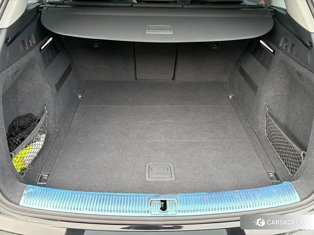 Audi Q5L id 4600834 из Китая 21