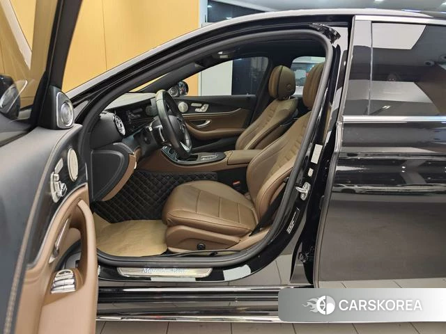 Mercedes-Benz E-class id 4274022 из Китая 21