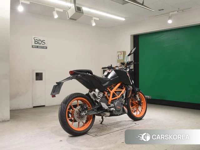 Проданный KTM 390 DUKE id 4184188 из Японии, фото 21