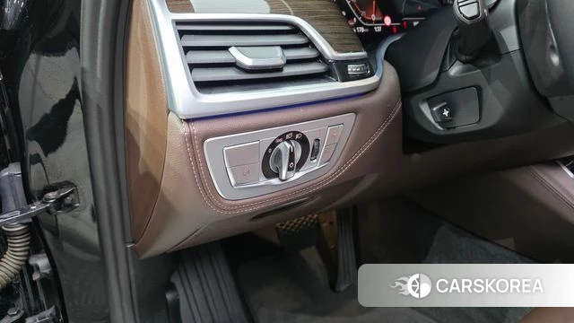 BMW 7 Series (G11) id 4470815 из Кореи 21