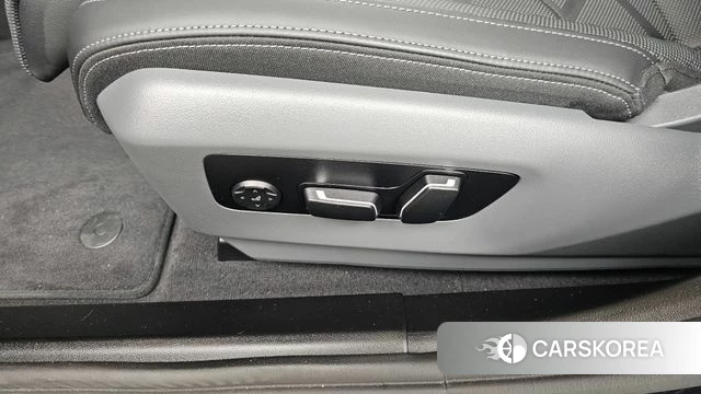 BMW 5 Series (G60) id 4729870 из Кореи 21