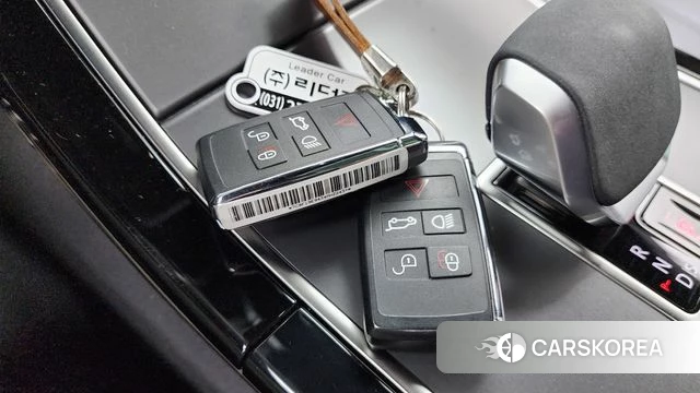 Land Rover Range Rover Velar id 4387928 из Кореи 21