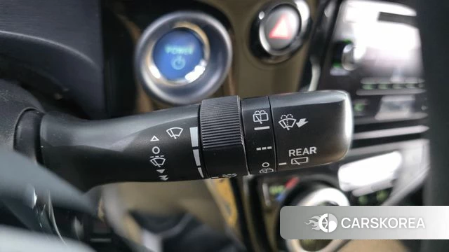 Toyota Prius C id 4759945 из Кореи 21
