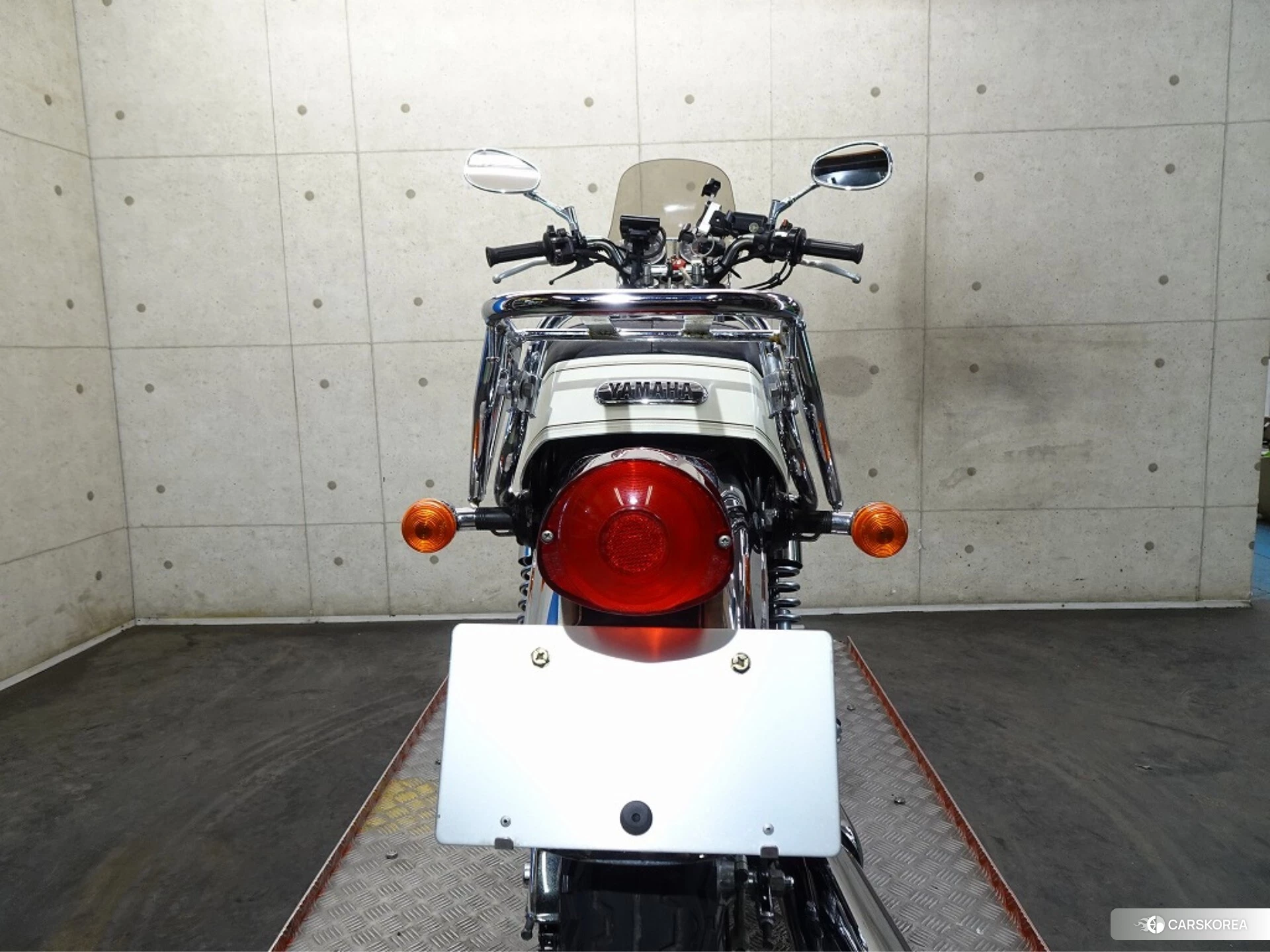 Yamaha SR 400 id 3946293 из Японии 21