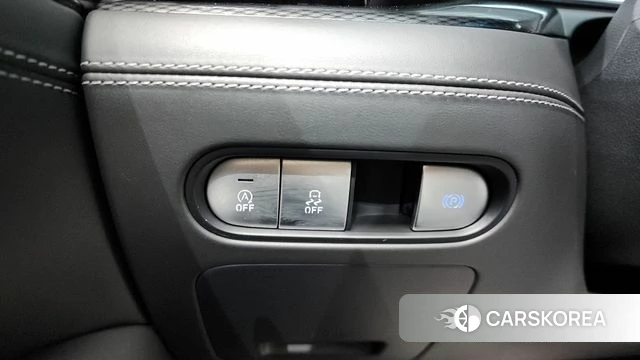 Genesis G90 (RS4) id 4249216 из Кореи 21