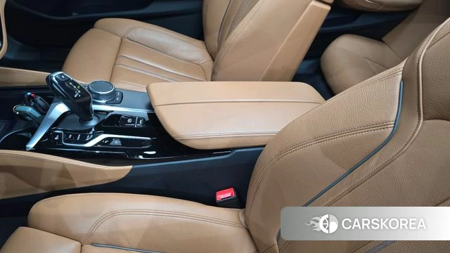BMW 5 Series (G30) id 4855224 из Кореи 21