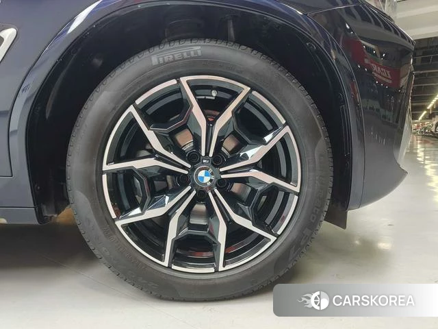 BMW X3 id 4328475 из Китая 21