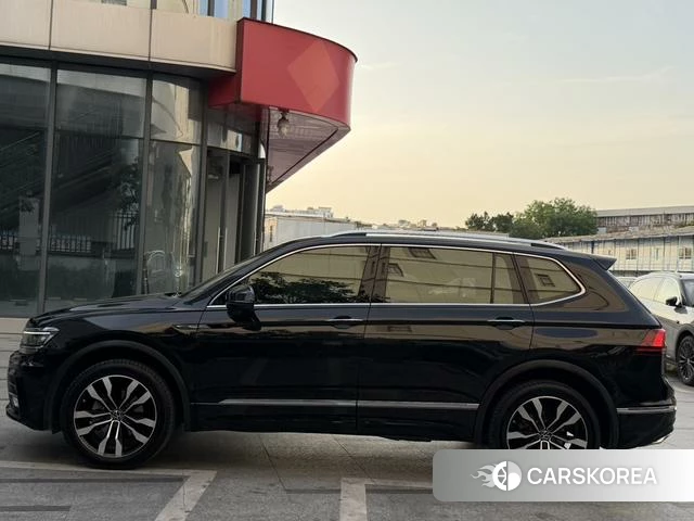 Volkswagen Tiguan L id 4273708 из Китая 21